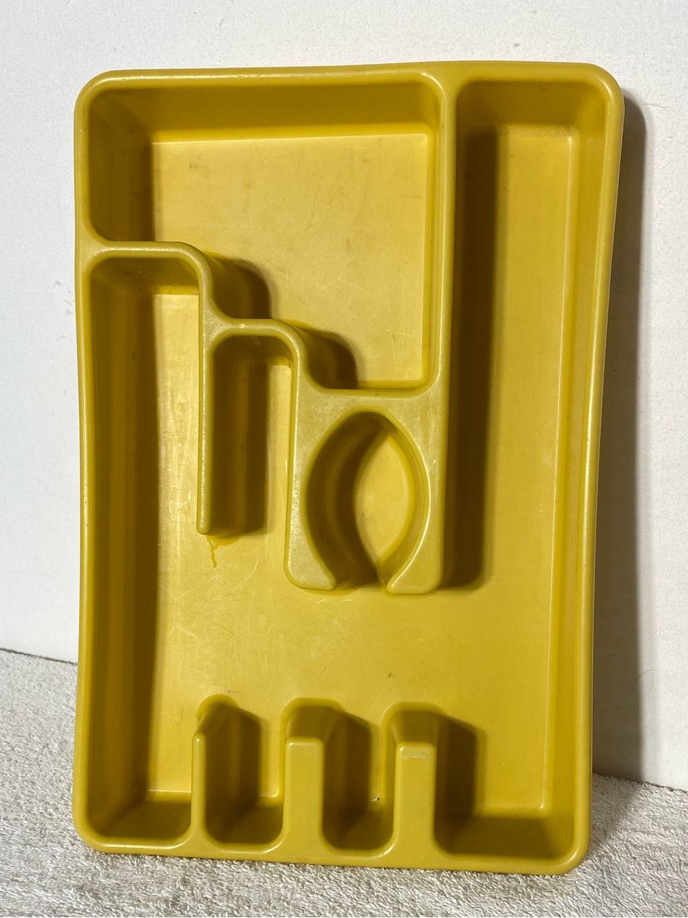 Vintage Rubbermaid Harvest Yellow Plastic Utensil Drawer Organizer Tray #2921